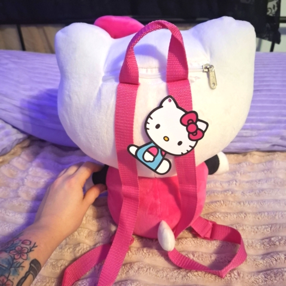 🐱New Hello Kitty Plush Backpack Stuffed Animal - Picture 2 of 4